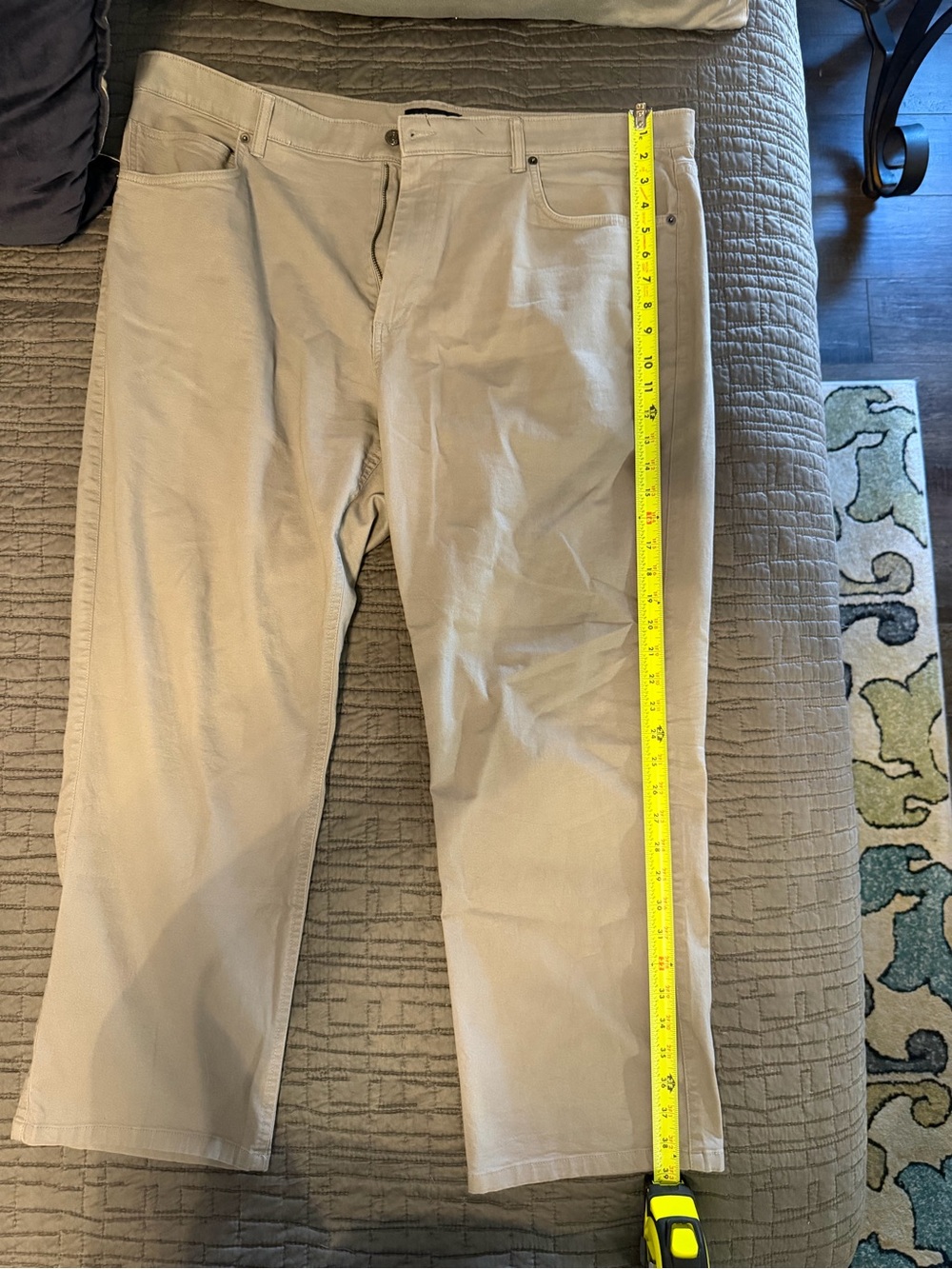 Roundtree & Yorke Men's Chinos in Khaki Gray
